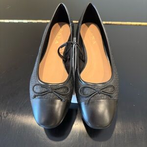 NWT rare preppy minimalist classic Zara Trafaluc black faux leather Ballet flats